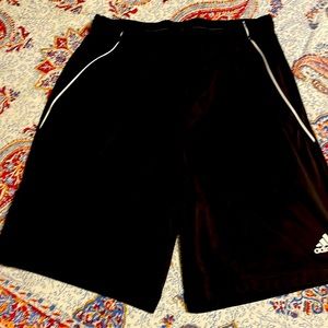 Adidas 🎾 shorts size M